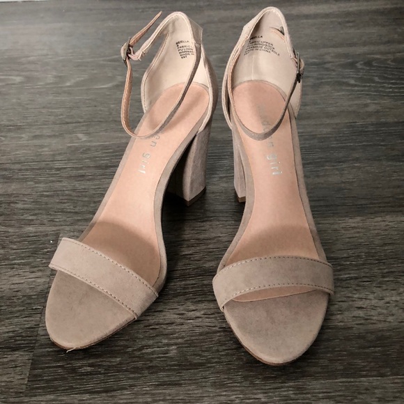 Madden Girl Shoes - Madden Girl nude sandals size 6